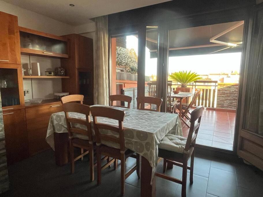 Atico Luminoso Centrico Y Comodo Apartman Figueres  Kültér fotó