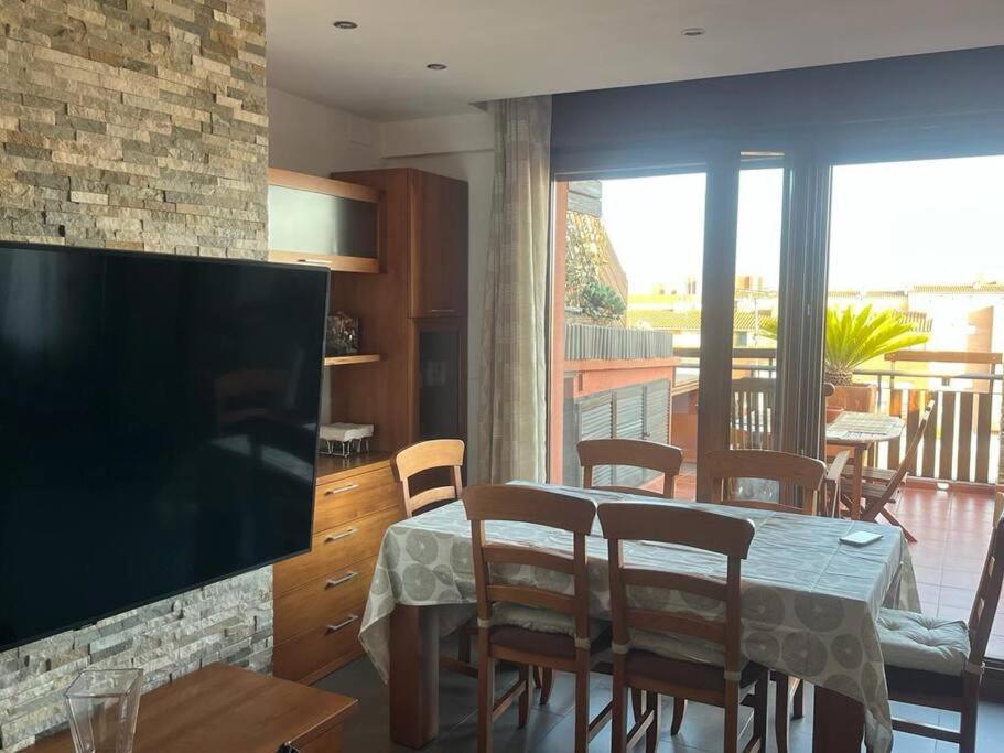 Atico Luminoso Centrico Y Comodo Apartman Figueres  Kültér fotó