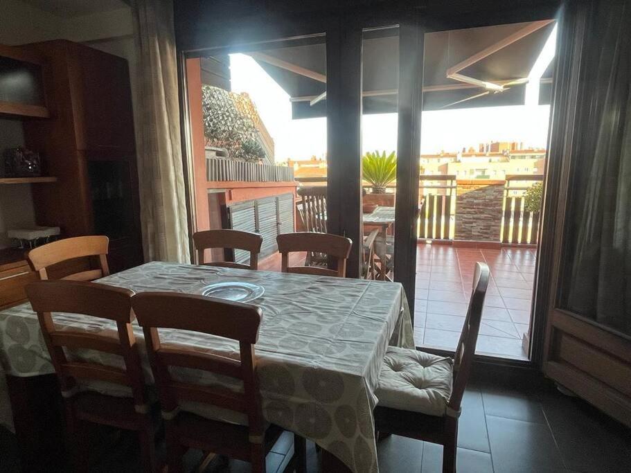 Atico Luminoso Centrico Y Comodo Apartman Figueres  Kültér fotó